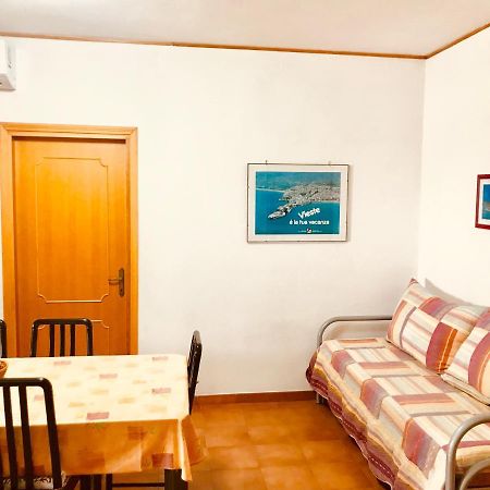 Appartamenti Oleandri Вьесте Экстерьер фото